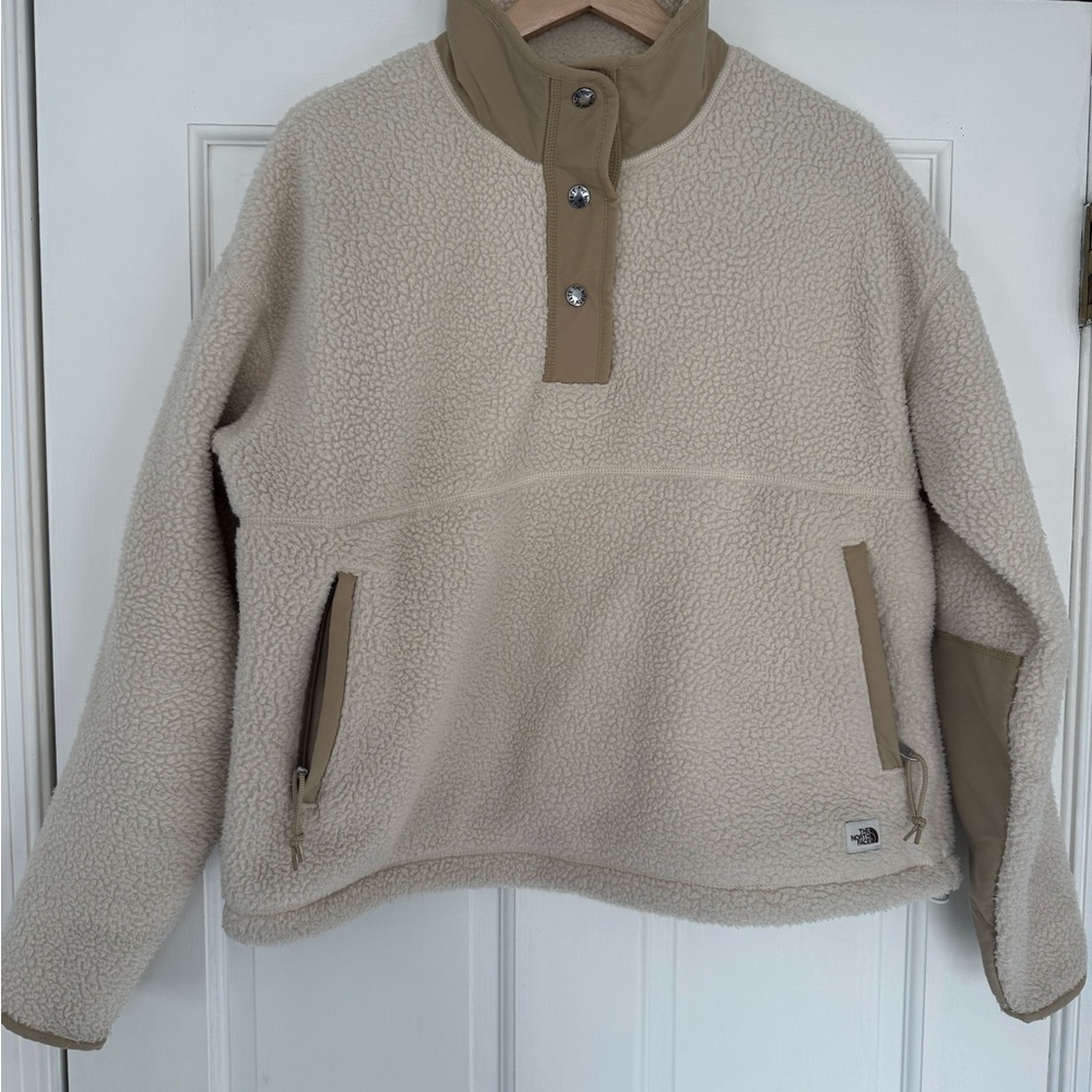 Women’s The North Face Beige Fleece Pullover